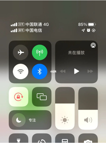 龙滚镇苹果手机维修分享iPhone双卡信号解决办法 