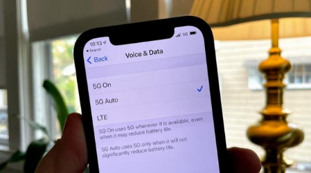 龙滚镇苹果手机维修分享iPhone 12如何打开或关闭5G网络 